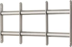 Metallplatten und Gitter dienen als besonders starken Einbruchschutz, aber auch nur dann wenn er professionell montiert wird. Fachgerechter Einbau vom Schlüsseldienst Großbeeren